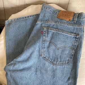 Levi’s 42 X 32 505 Regular Fit 100% Cotton Light Wash Jeans straight Leg 90's